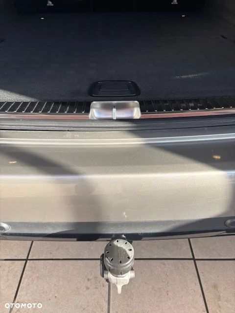 Mercedes-Benz Klasa E 220 d 4-Matic Business Edition - 16