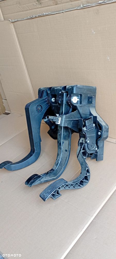 Pedał sprzęgła hamulca gazu pedały Fiat Ducato III 3.0 B 1349820080 1341020080 - 2
