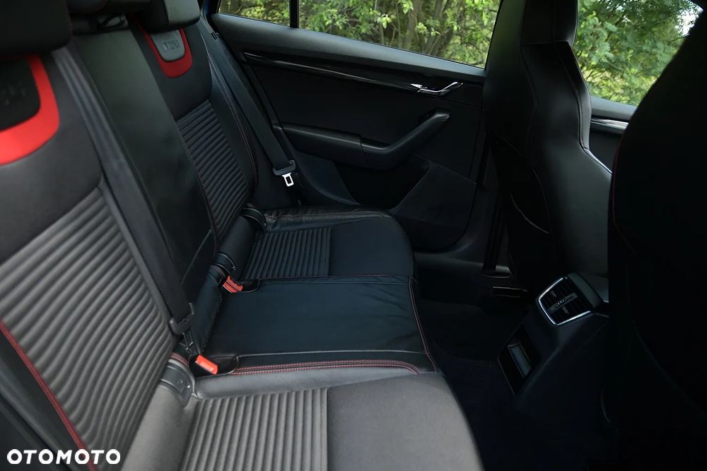Skoda Octavia 2.0 TDI (Green tec) RS - 18