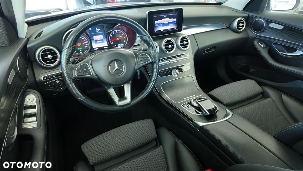 Mercedes-Benz Klasa C 180 7G-TRONIC - 21