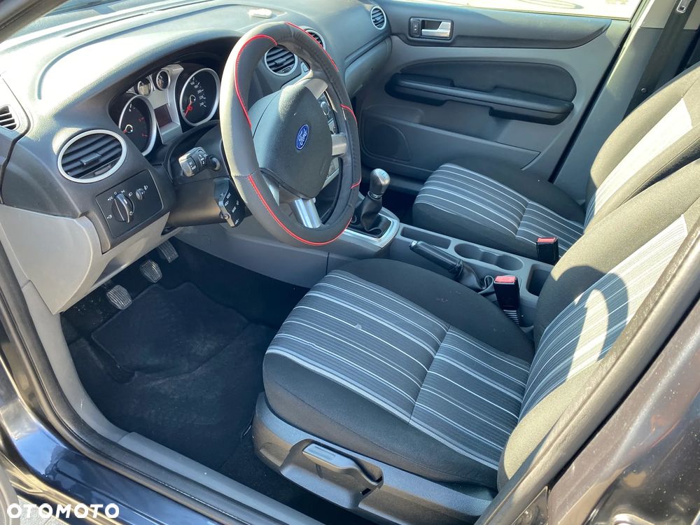 Ford Focus 1.6 TDCi Ambiente - 20