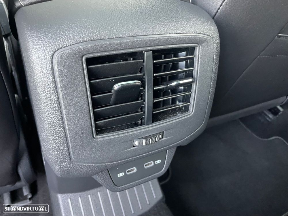 VW T-Roc 1.5 TSI R-Line DSG - 38