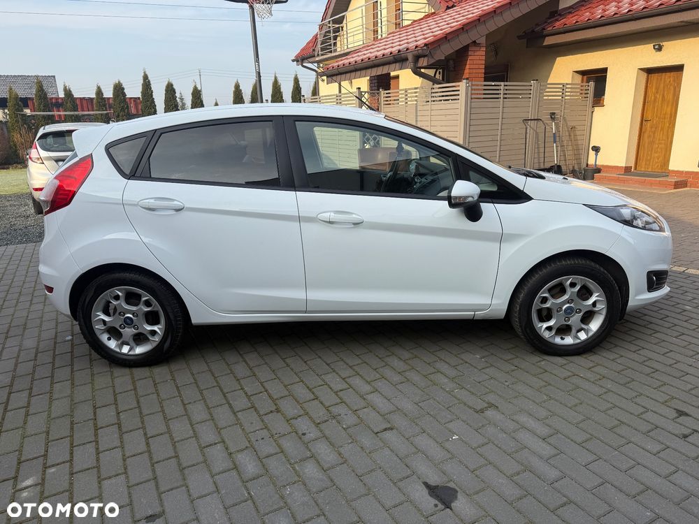 Ford Fiesta 1.0 Champions Edition - 6