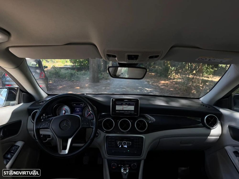 Mercedes-Benz CLA 200 CDI AMG Line — fotografia 13