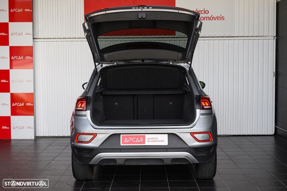 VW T-Roc 1.0 TSI Urban - 16
