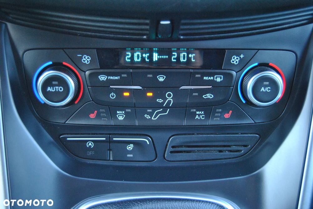Ford Kuga 1.5 EcoBoost 2x4 SYNC - 28