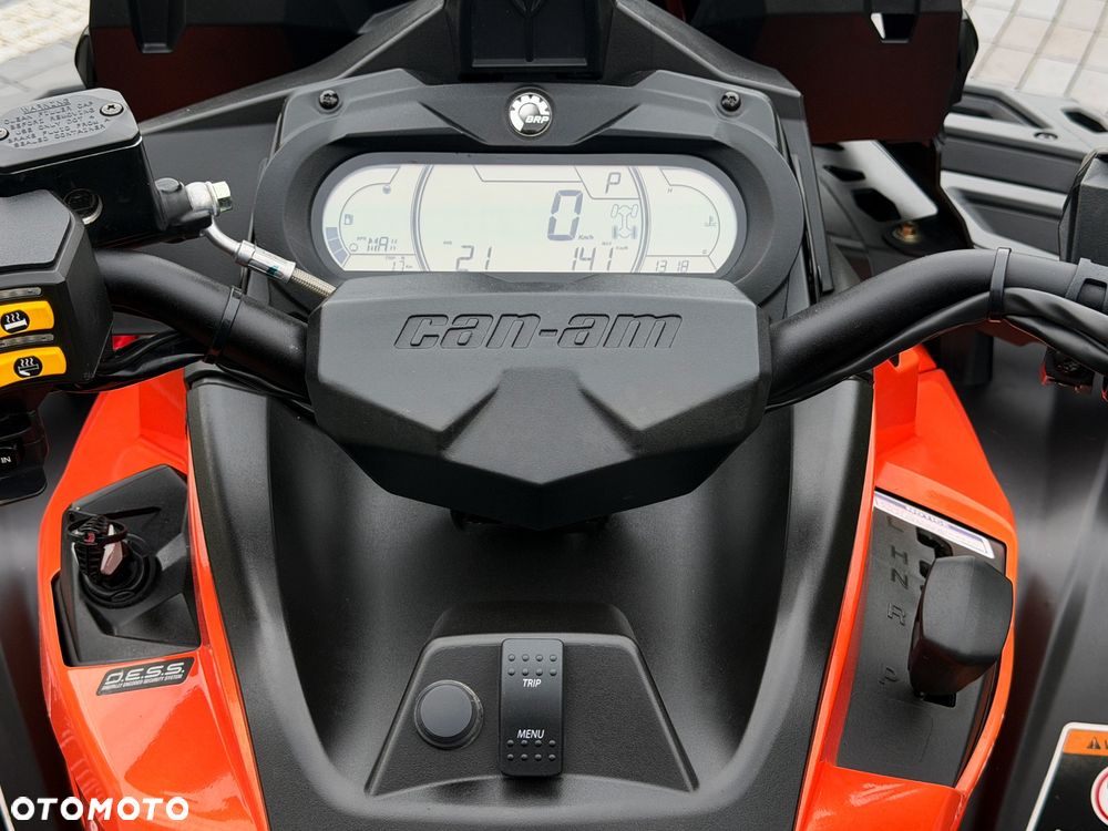 Can-Am Outlander - 24