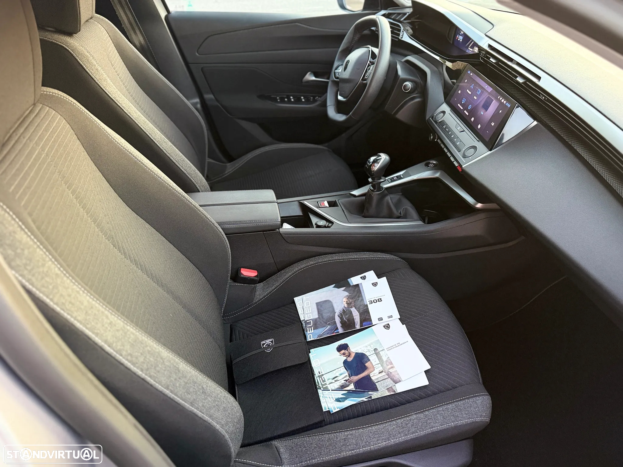 Peugeot 308 SW 1.2 PureTech Active J17 - 12