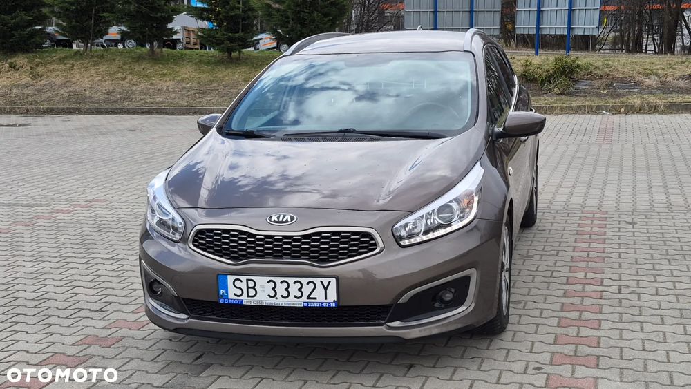 Kia Ceed 1.6 GDI Smart Plus DCT - 1