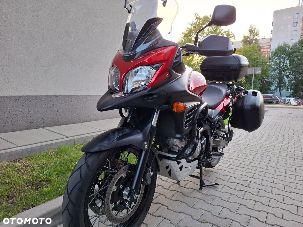 Suzuki V-STROM - 10