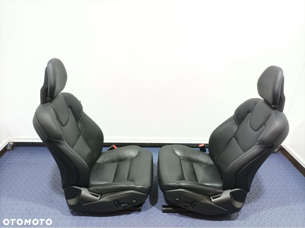 VOLVO XC90 II FOTELE KANAPA BOCZKI WNĘTRZE SKÓRA MOMENTUM EU - 8