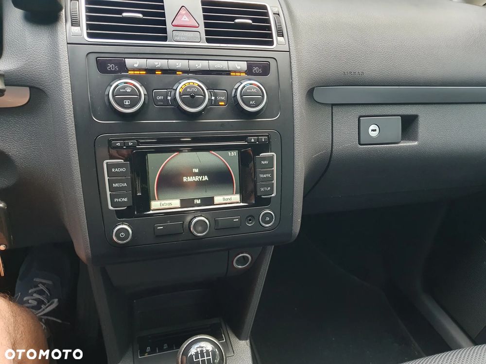 Volkswagen Touran 1.6 TDI DPF Comfortline - 19
