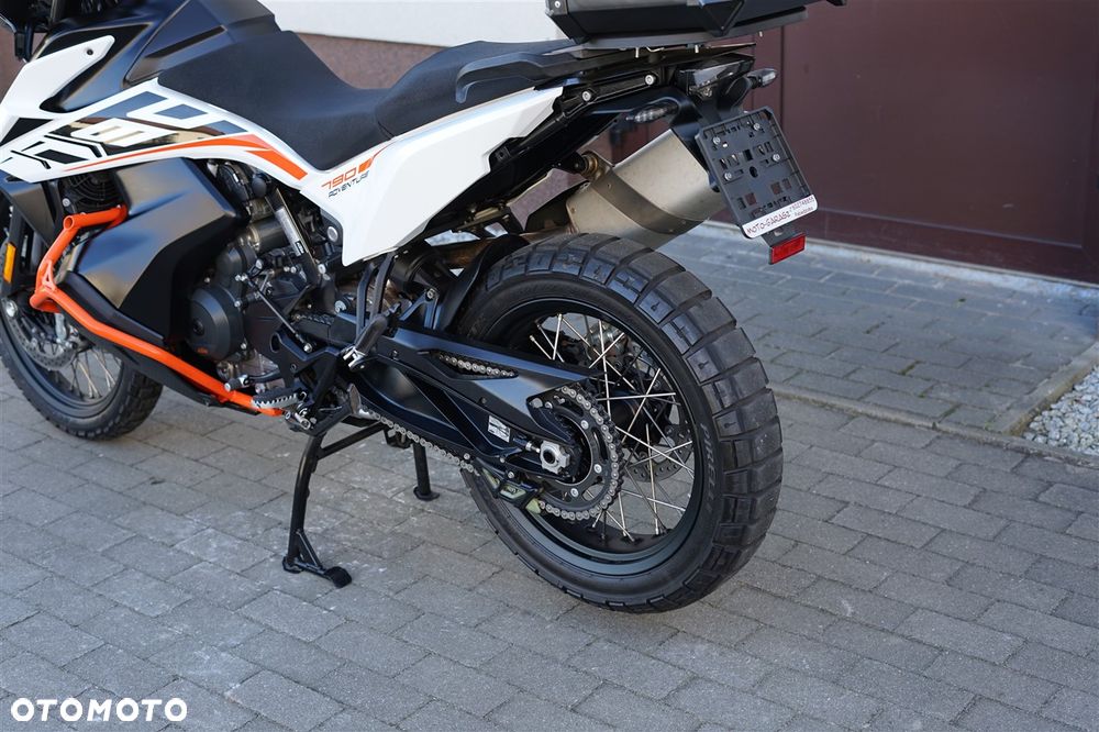 KTM Adventure - 25