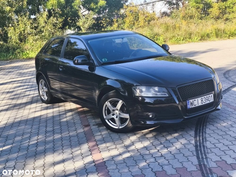 Audi A3 2010 photo 2