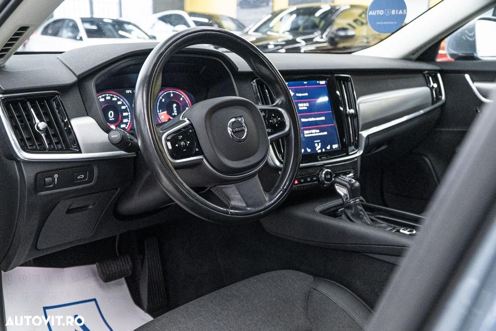 Volvo S90 D4 Geartronic Momentum Pro - 7