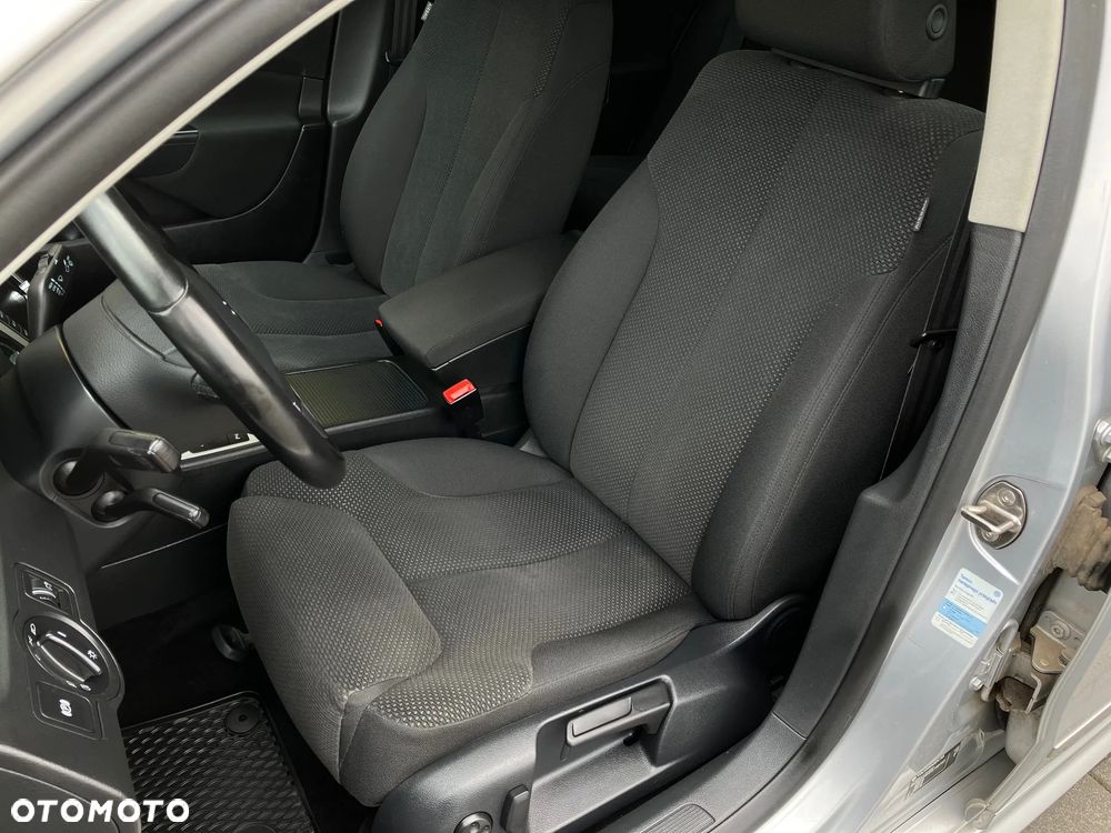 Volkswagen Passat 1.4 TSI Comfortline R-Style - 20