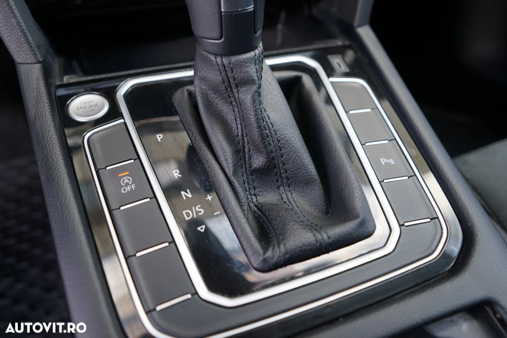 Volkswagen Passat 2.0 TDI DSG Highline - 22