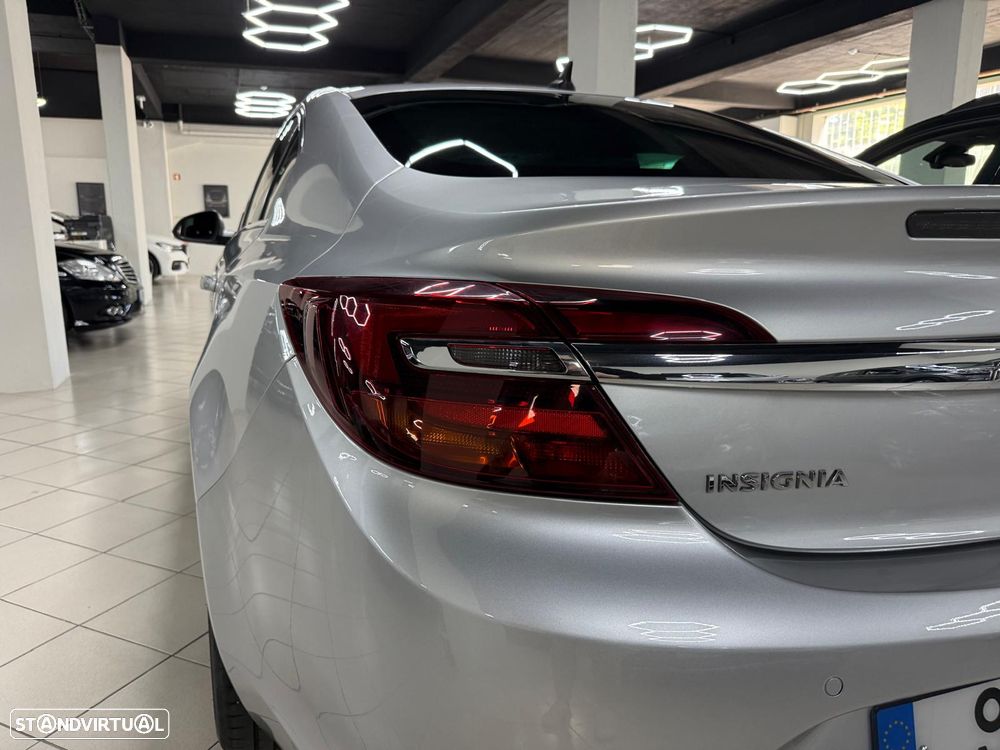 Opel Insignia 2.0 CDTI executive S/S - 7