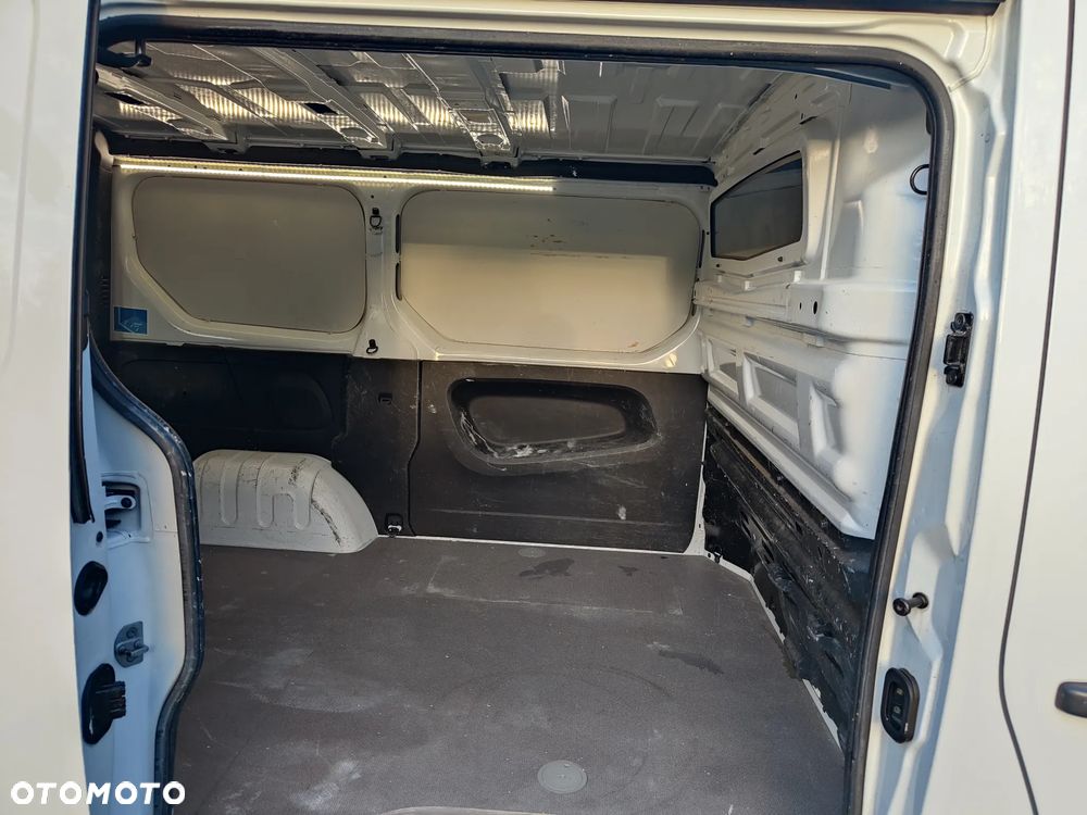 Renault Trafic - 9