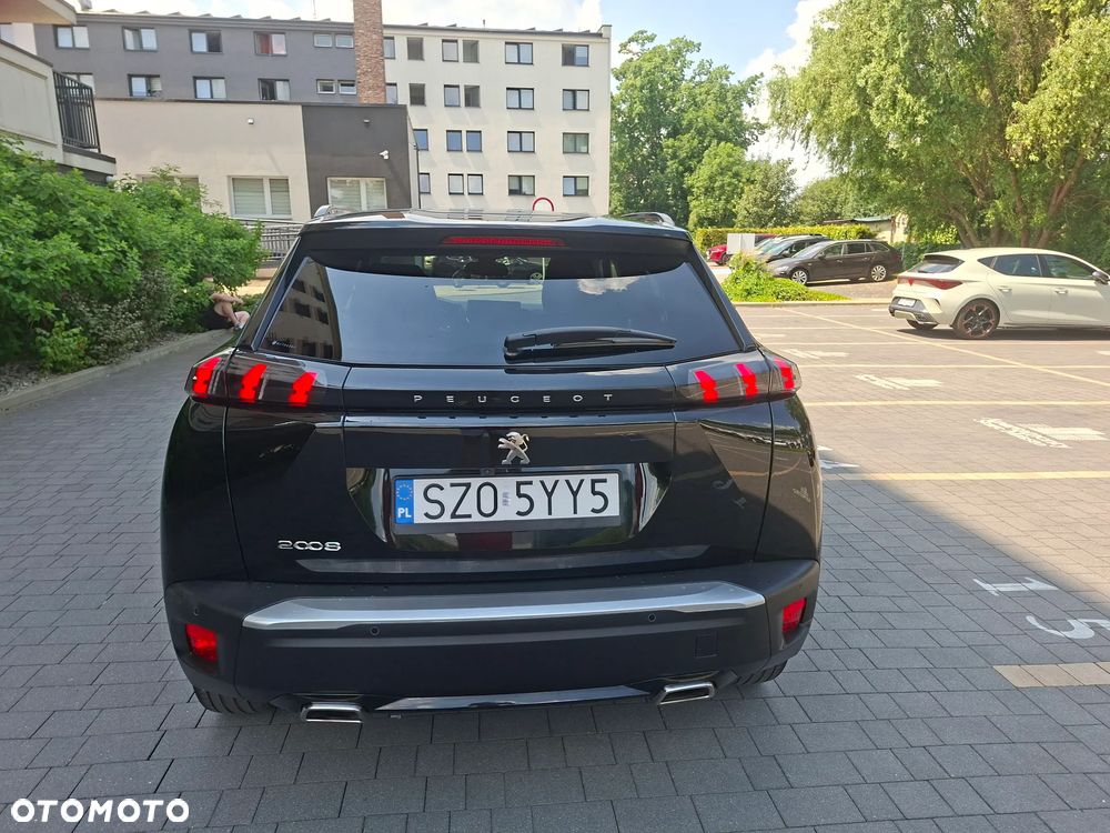 Peugeot 2008 - 12