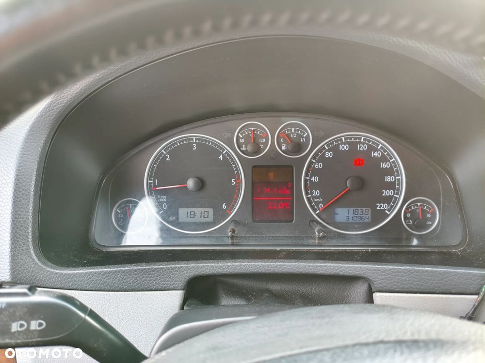 Volkswagen Multivan - 27