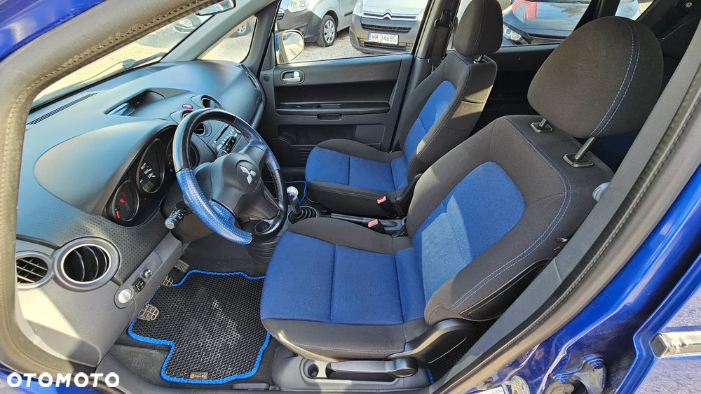 Mitsubishi Colt 1.3 Invite - 12