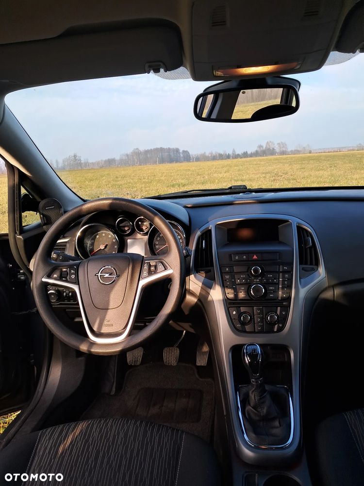 Opel Astra 1.4 Turbo - 8