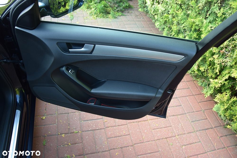 Audi A4 Avant 2.0 TDI DPF clean diesel quattro Ambiente - 26