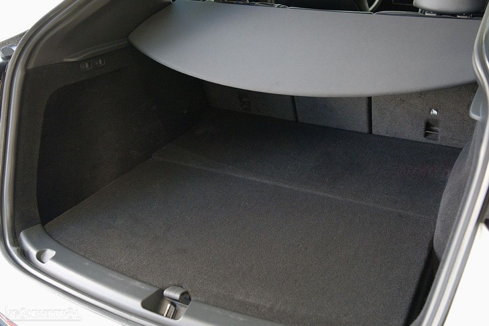 Tesla Model Y Performance Tração Integral - 9