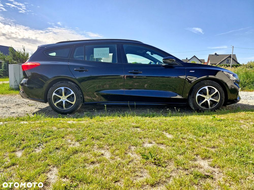 Ford Focus ver-2-0-ecoblue-st--line - 26