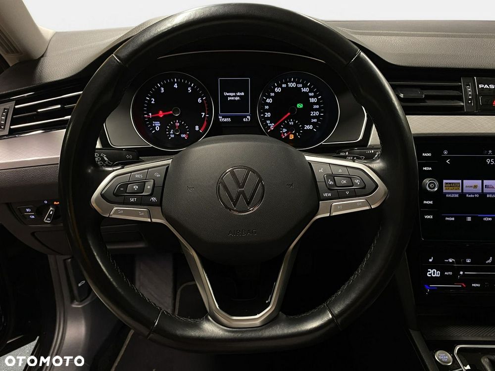 Volkswagen Passat Variant - 23