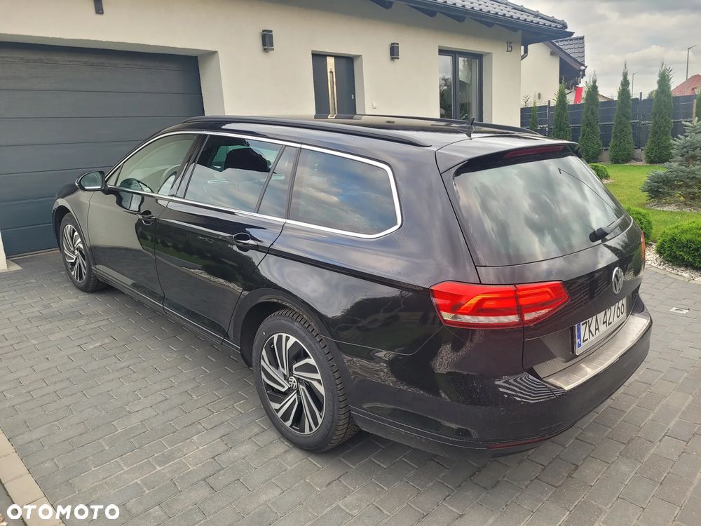 Volkswagen Passat - 24