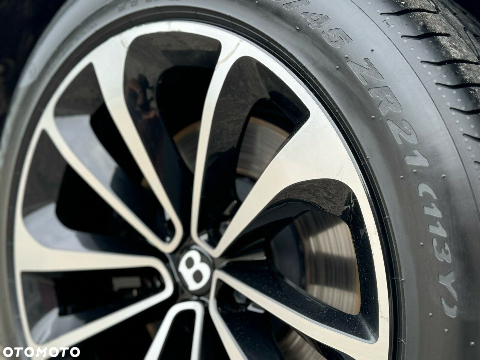 Bentley Bentayga - 15