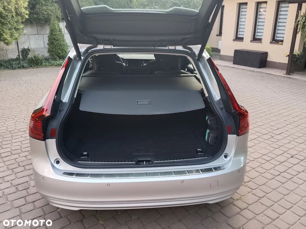 Volvo V90 B4 D Momentum Pro - 9