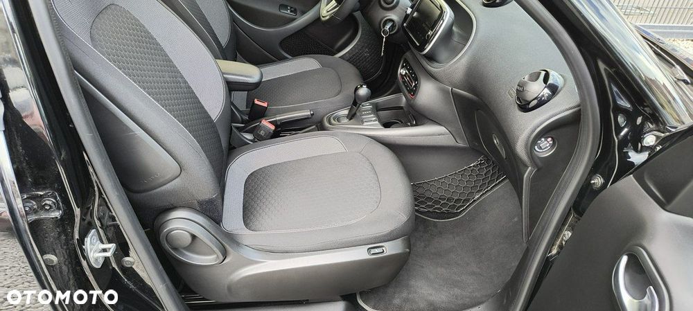Smart Forfour EQ - 21