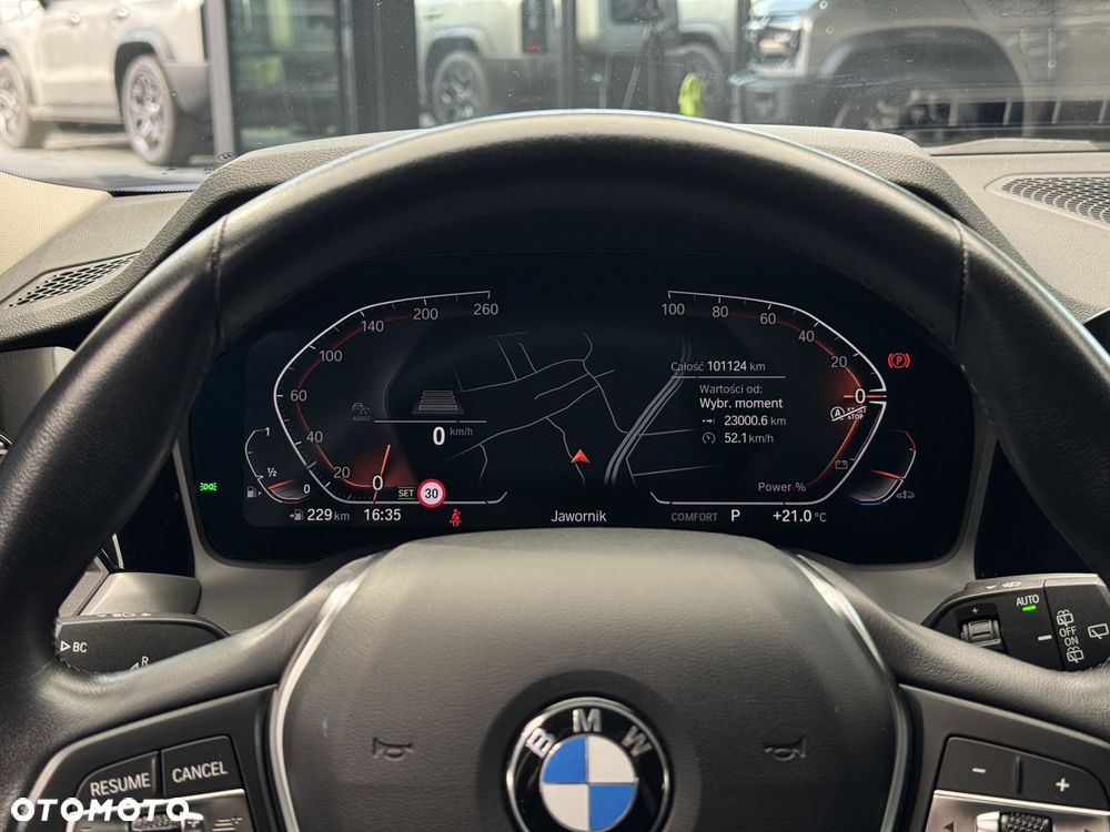 BMW Seria 3 318i - 18