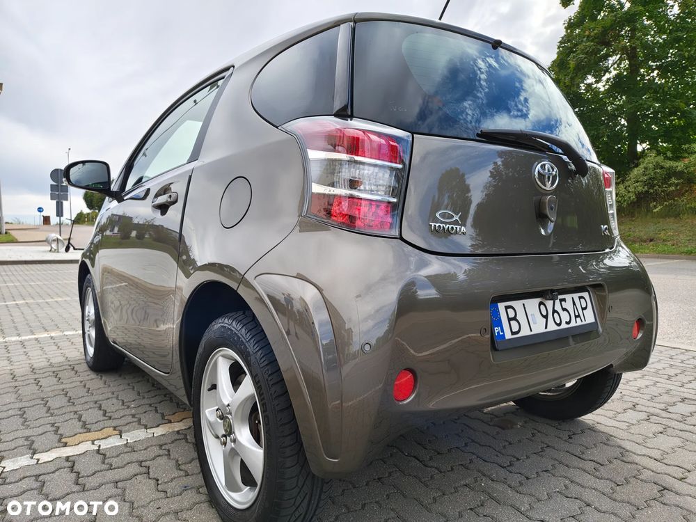 Toyota iQ 1.4 D-4D - 6