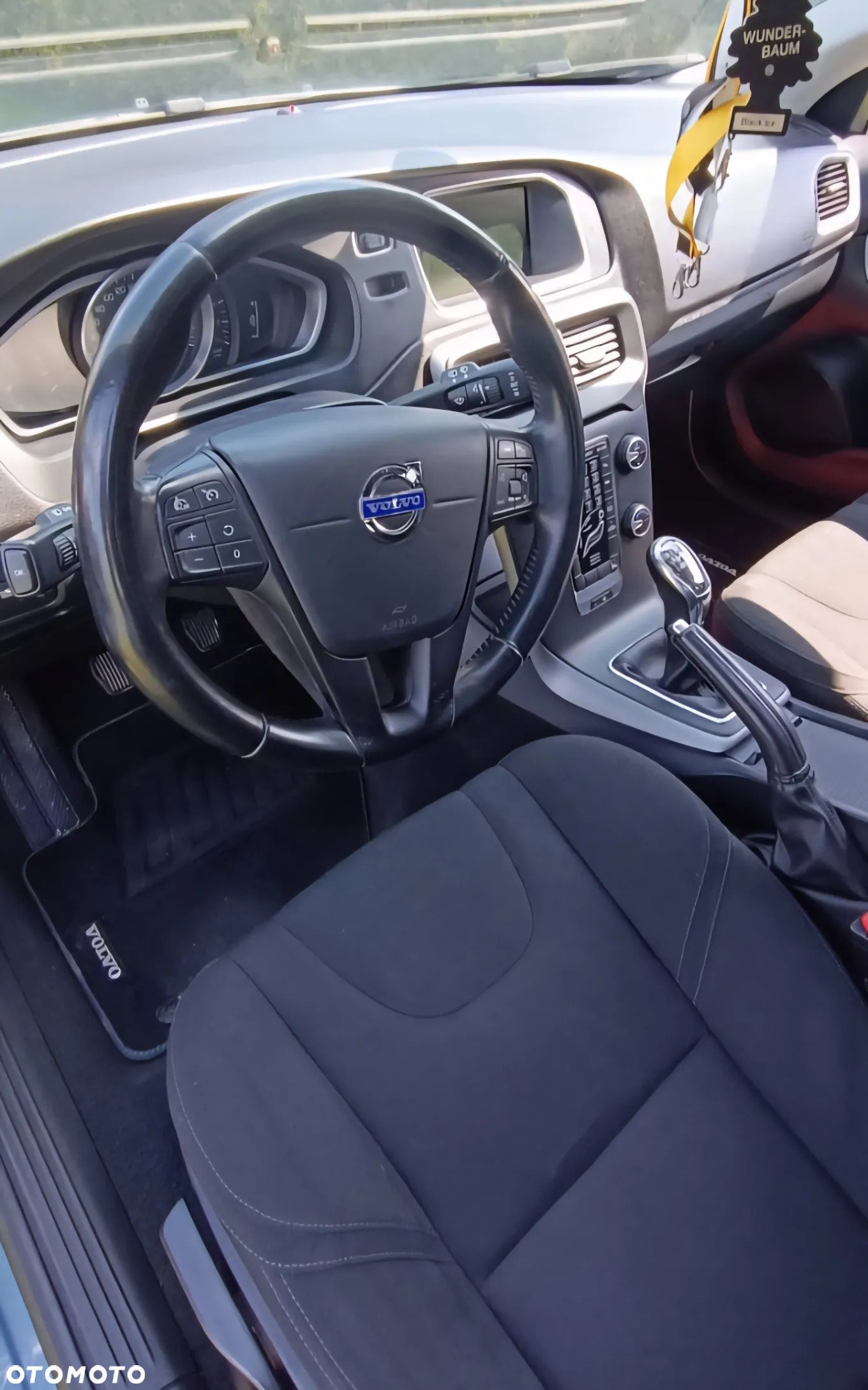 Volvo V40 D2 - 8