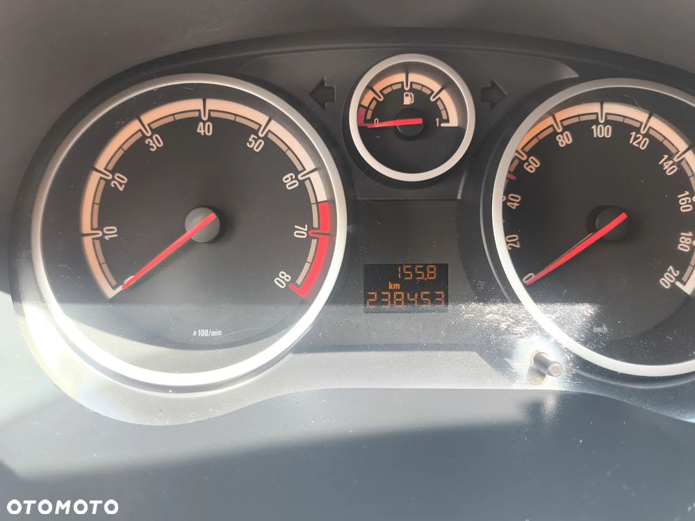 Opel Corsa 1.4 16V Enjoy - 3