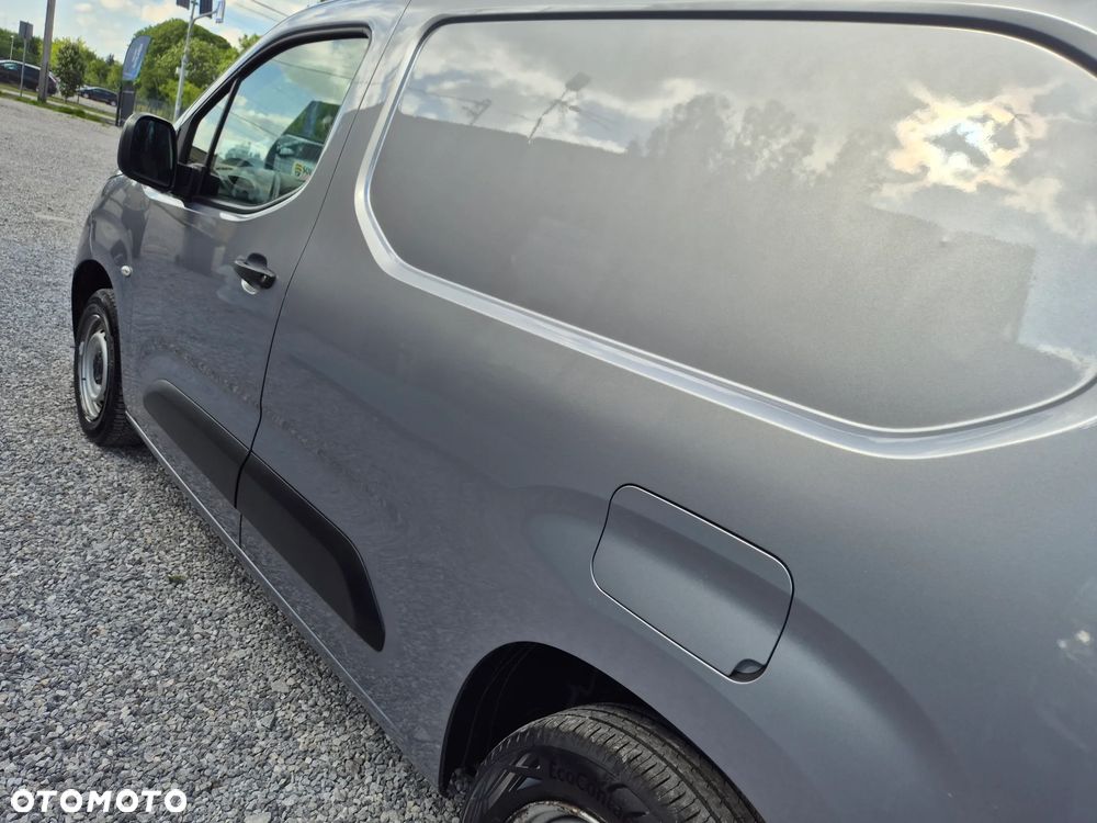 Opel COMBO - 25