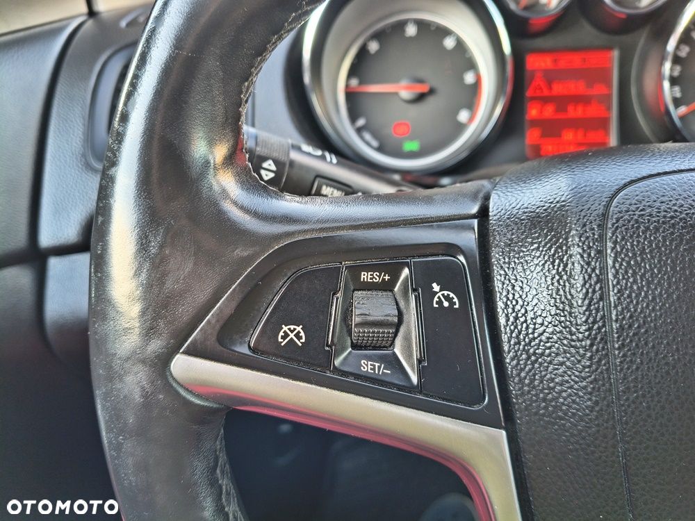 Opel Insignia 2.0 CDTI - 36