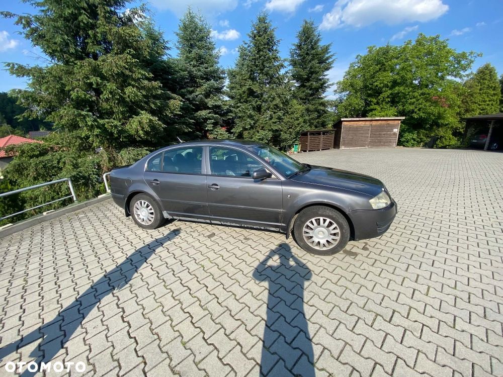 Skoda Superb - 1