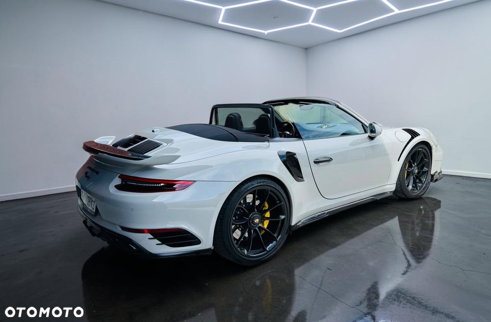 Porsche 911 - 4