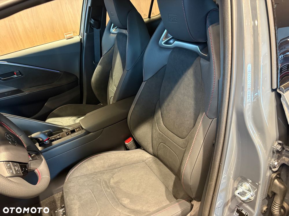 Toyota C-HR 2.0 Hybrid Dynamic Force GR Sport - 14