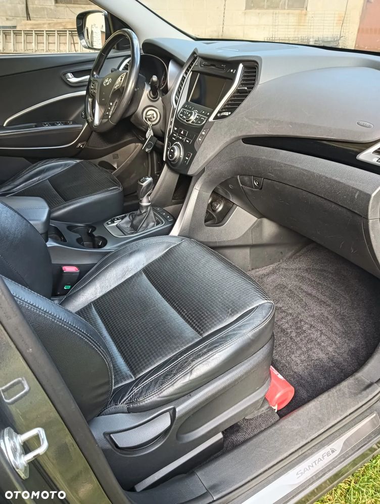 Hyundai Santa Fe 2.0 CRDI 2WD Premium - 14