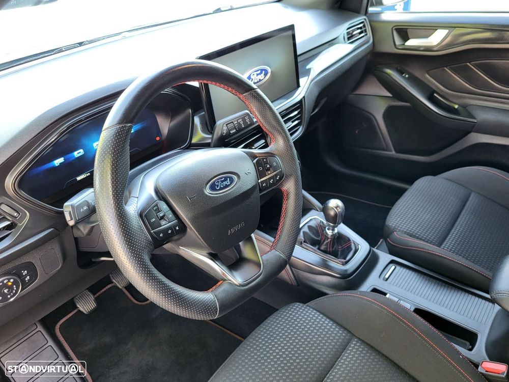 Ford Focus SW 1.0 EcoBoost MHEV ST-Line X - 15