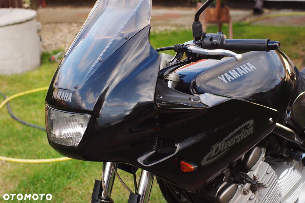 Yamaha XJ - 22