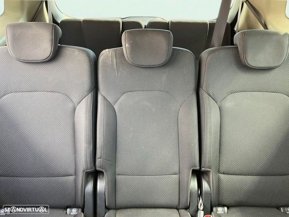 Kia Carens 1.7 CRDi ISG TX - 16