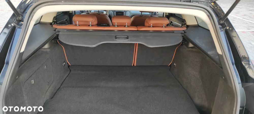 Ford Mondeo 2.0 TDCi Ghia - 35