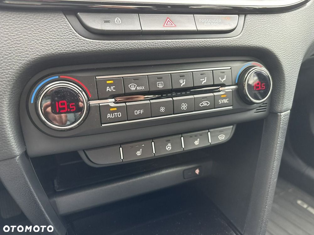 Kia XCeed 1.5 T-GDI Business Line DCT - 25